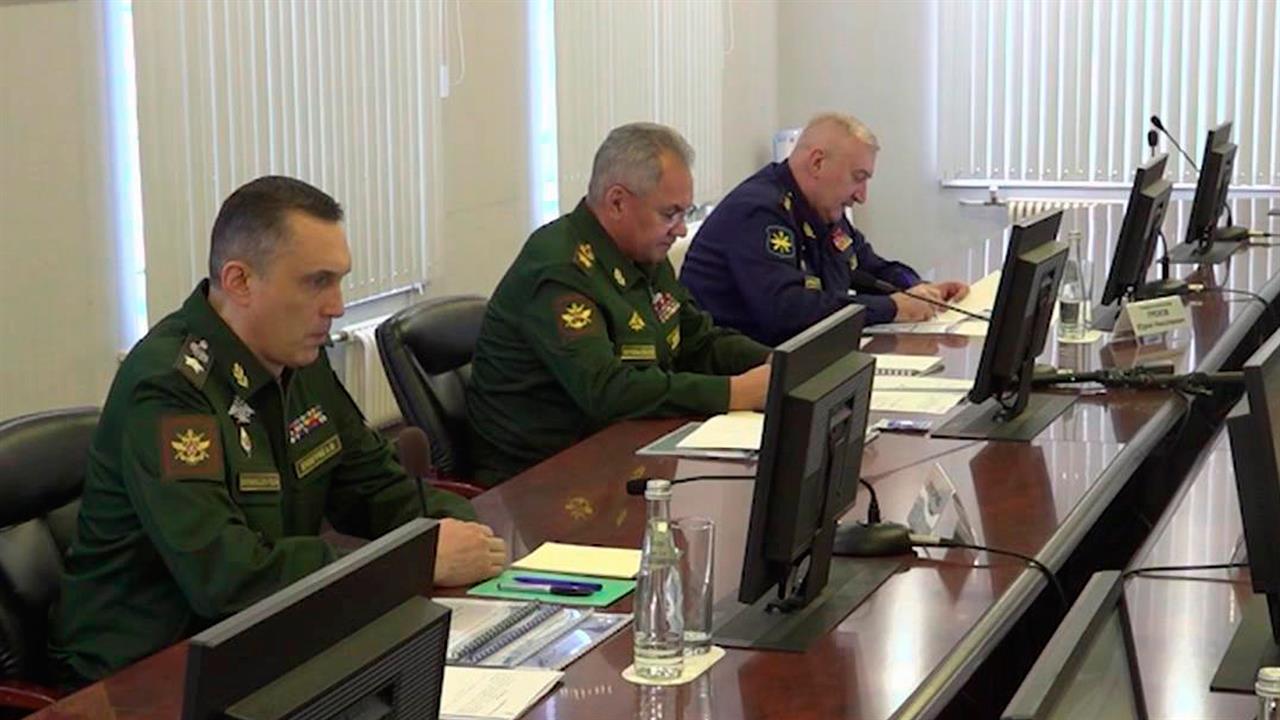 Глава Минобороны РФ проинспектировал завод корпорации "Тактическое ракетное вооружение"