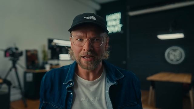 iPhone 15 Pro Filmmaker’s Review of the “7” Cameras смотреть онлайн