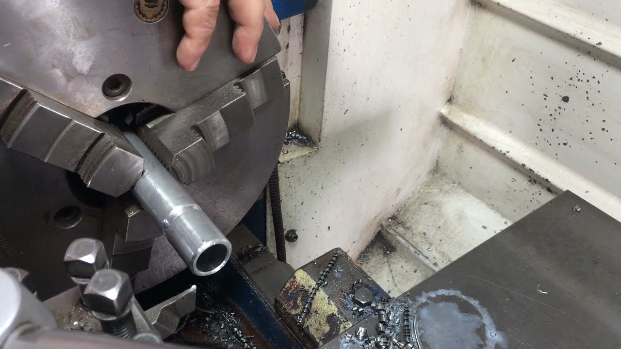 Изготовление распорной штанги для лазерного нивелира. 2 часть. смотреть онлайн