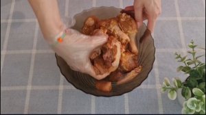 Курица в банке в духовке! Супер вкусно и очень просто. 2 литра вкусной и сочной еды!