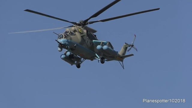 МИ-35М и МИ-26 Взлет. Кубинка. Армия-2018 смотреть онлайн