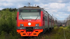 "Старый знакомый". Дизель-электропоезд ДТ1-013 сообщением Великий Новгород — Окуловка