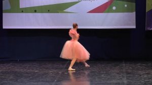 Вальс с цветком. Классический танец.