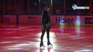 Алина Загитова выступила перед хоккейным матчем СКА-ЦСКА