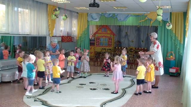 Музыкальное занятие во второй младшей группе