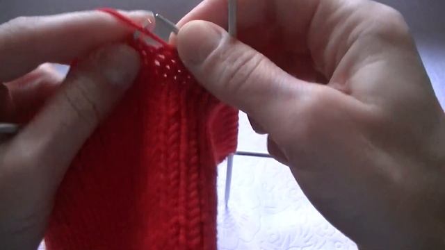 Вязаная шапка  тыковка с интересной  макушкой резинкой 1*1.ТРЕНД СЕЗОНА! смотреть онлайн