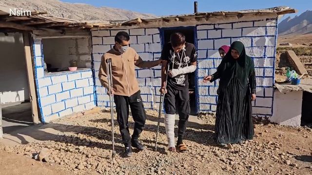 The happiness of a nomadic family after the charitable donations of blankets and canes ??❤️? смотреть онлайн