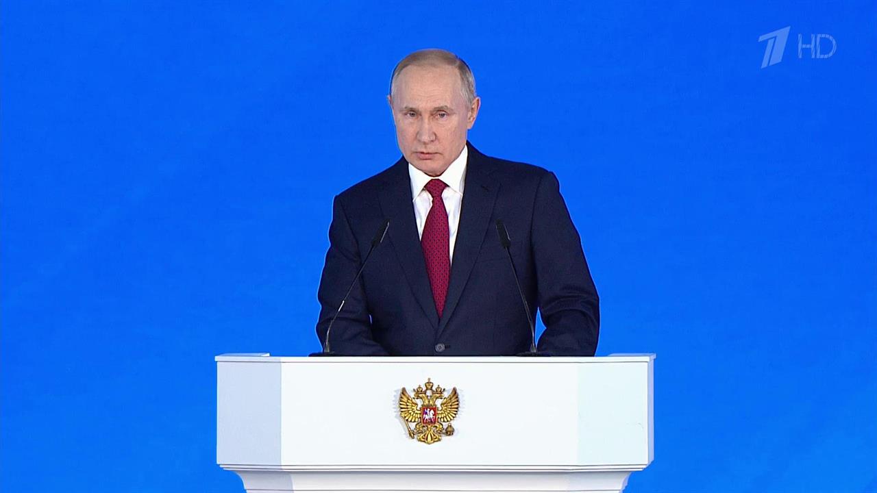 Президент РФ заявил об увеличении размера материнского капитала
