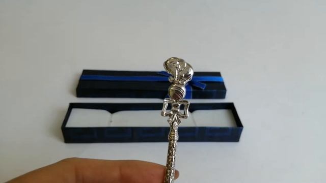 Серебряная детская ложка «Слоник на шаре» 21-45 смотреть онлайн