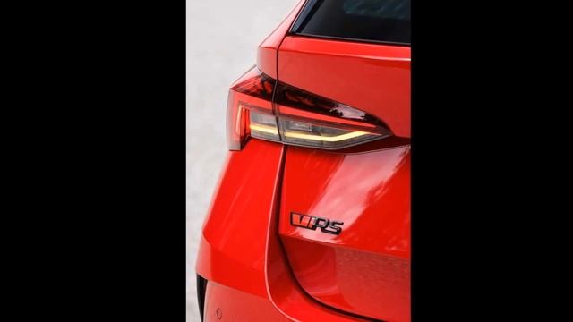 2021 Skoda Octavia RS iV Combi смотреть онлайн