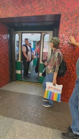 Метро КРЕАТИВ с дверями г. Санкт-Петербург