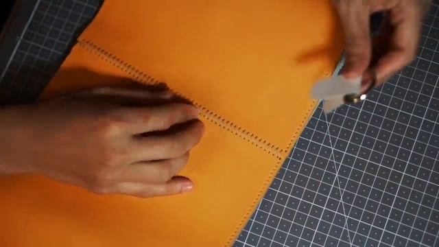 [Leather Craft] Making A Small Bucket Bag / DIY Bag / Free PDF Pattern