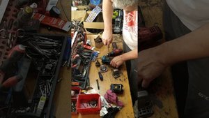 Аккумуляторная УШМ Макита BGA452. Ремонт. Часть 1.