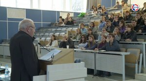 Профессор из Великобритании читает курс лекций в Севастополе