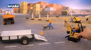 Джип с прицепом Land Rover Defender, мини экскаватор 8010 JCB, фигурка рабочего    02-593  BRUDER