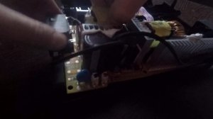 Зарядка HTRC P35 зломалась.