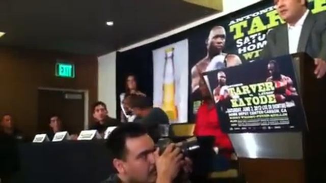 At the kayode vs Tarver presser смотреть онлайн