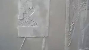 Как создавать декоративный барельеф на стене при помощи мастехина.