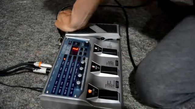 EFEK GITAR BOSS ME20 смотреть онлайн