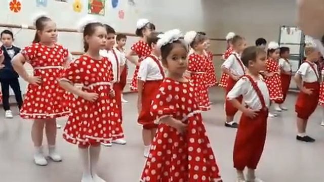 сегодня у нас в школе праздник окончание с первым классом смотреть онлайн