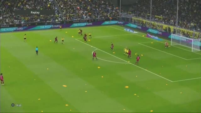 Боруссия - Бавария в игре PES 2022(реалистичный геймплей) этого матча и новости в описании ЛЕВА ТО смотреть онлайн