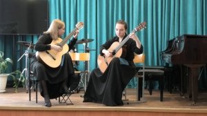дуэт гитаристов: Хасанова Дарья, Пономарева Валерия