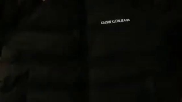 Calvin Klein Jeans HOODED DOWN PUFFER - Winterjacke смотреть онлайн