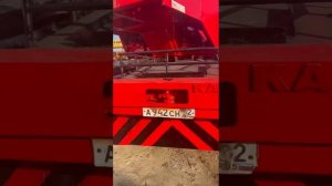 Автокран Kato KR-300S