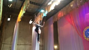 Воздушная гимнастика. Кукла. Корд-де-волан.