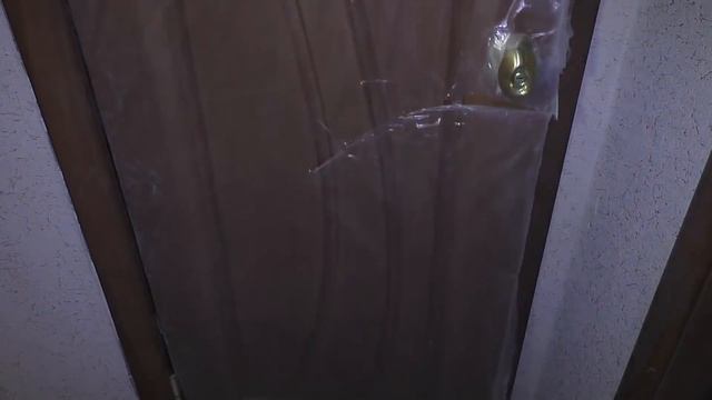 РЕМОНТ И ОТДЕЛКА ТУАЛЕТА. Подготовка основания, укладка плитки на пол и затирка швов. Часть 1