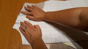 Платье летнее в полоску. Моделирование раскрой и подготовка к примерке.mp4