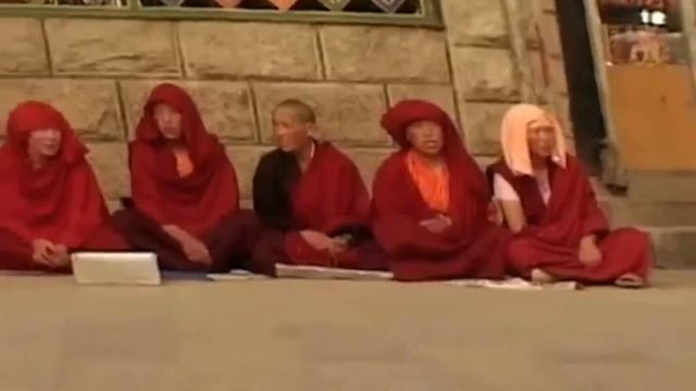 ПАДМАСАМХАВА???＃"СОКРОВИЩЕ ПЕЩЕРЫ ХРУСТАЛЬНГО ЛОТОСА" смотреть онлайн