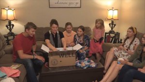 Будни многодетной семьи. Наши питомцы. Провожаем девочек в аэропорт. Посылка. Семья Савченко