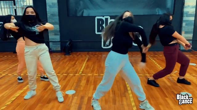 Súper Class - Reggaetón - Camilo Rivera смотреть онлайн