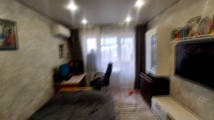 Доделал ремонт в двухкомнатной хрущевке, что получилось. Делал все сам.