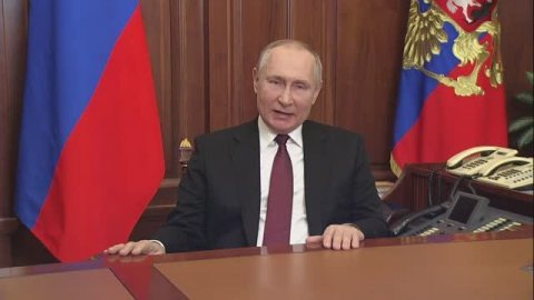 Спецоперация: 24 февраля Владимир Путин пошел на вынужденные меры