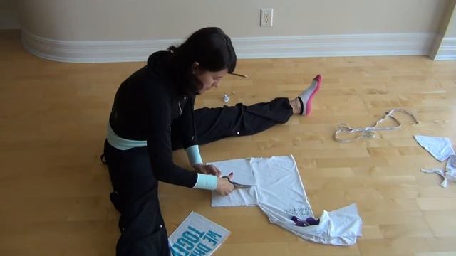 ZUMBA CUT. Режем тематическую футболку с надписями смотреть онлайн