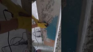Как удалить старую краску со стены в 2023 году, ещё один рабочий способ на 100%.