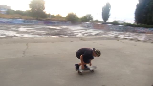 Топ 5 Самых Легких трюков на скейтборде. смотреть онлайн