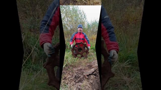 Металлическая планета ( железяка) . 😂