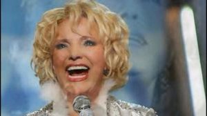 У певицы Екатерины Шавриной вновь случилось несчастье.