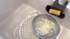 Самый вкусный салат из рыбной консервы в России эпизод №1480