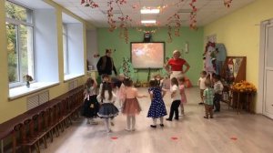 Танец грибочков, в детском саду. Младшая группа