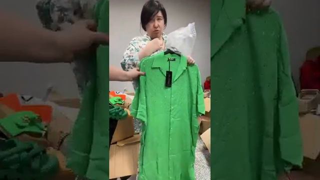 Новинки футболок, шорт, султанок, косухи, джинсовки смотреть онлайн