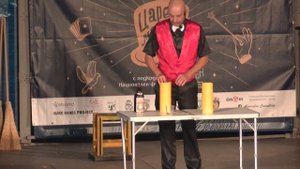 Игра в наперстки с бутылками вина. Фокусы мира.