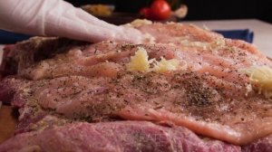 Как приготовить свиную шейку в духовке так, чтобы хватило аж на неделю!