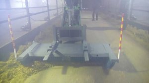 Щетка подметальная статическая на ферме