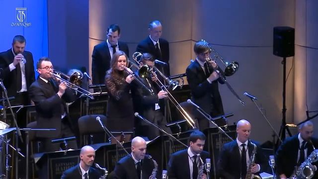 Раймондмарш. Прибалтійський бігбенд виконує весільний марш смотреть онлайн