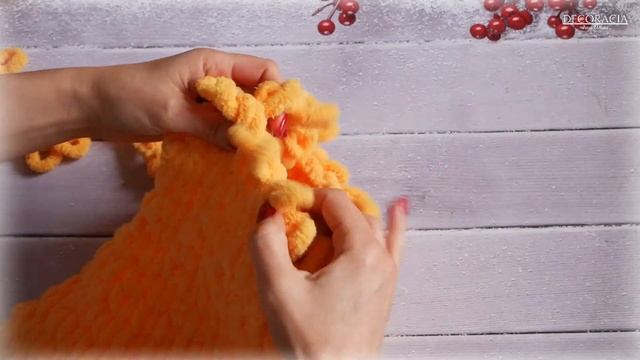 БАЛАКЛАВА С УШКАМИ ВЯЖЕМ РУКАМИ БЕЗ СПИЦ И КРЮЧКА