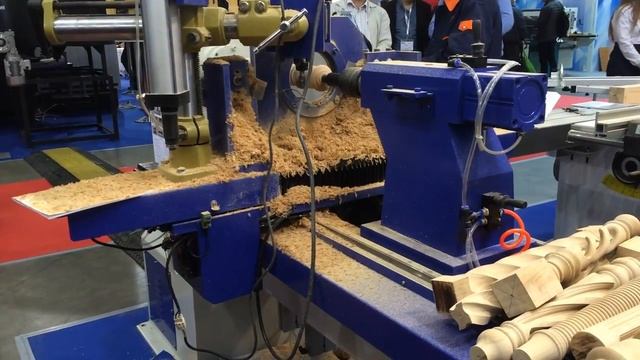 Токарный центр с ЧПУ с автозагрузкой заготовок Beaver 12D4 AUTO| Точение+фрезерование на WOODEX 201 смотреть онлайн